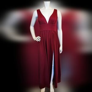 💙 76. Ever Pretty Size Small Maroon Formal Dress